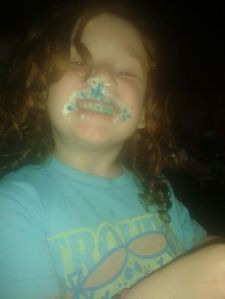 blue cupcake face